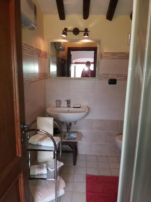 Le Travi Acomodação com café da manhã Sarzana Exterior foto