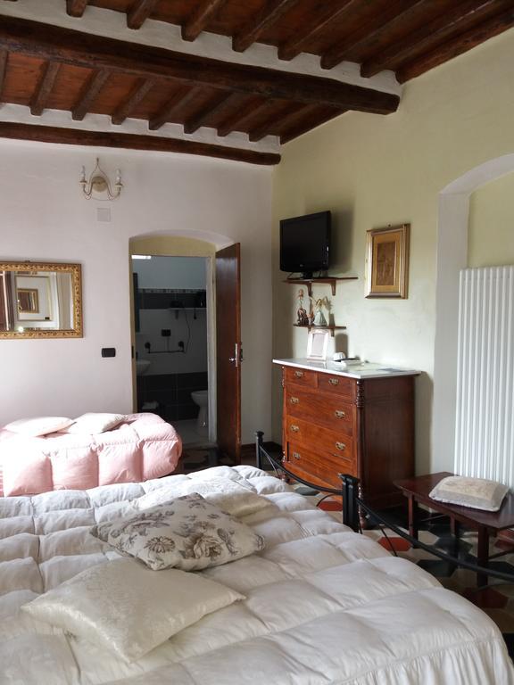 Le Travi Acomodação com café da manhã Sarzana Exterior foto