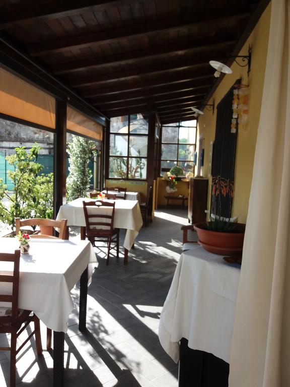 Le Travi Acomodação com café da manhã Sarzana Exterior foto