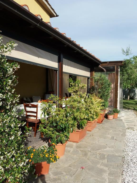 Le Travi Acomodação com café da manhã Sarzana Exterior foto
