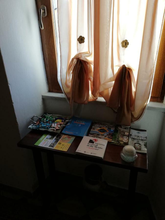 Le Travi Acomodação com café da manhã Sarzana Exterior foto